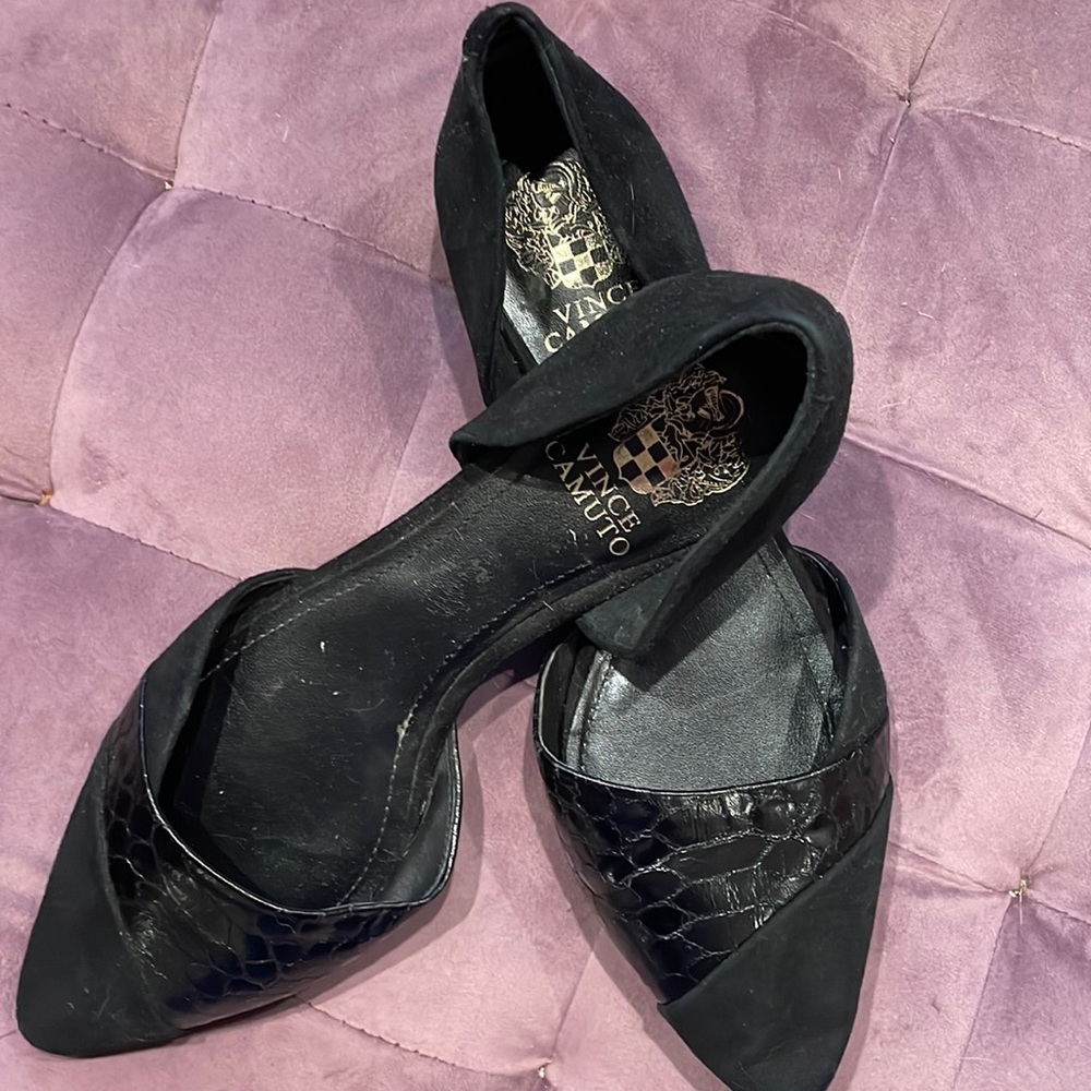 Vince Camuto black flats